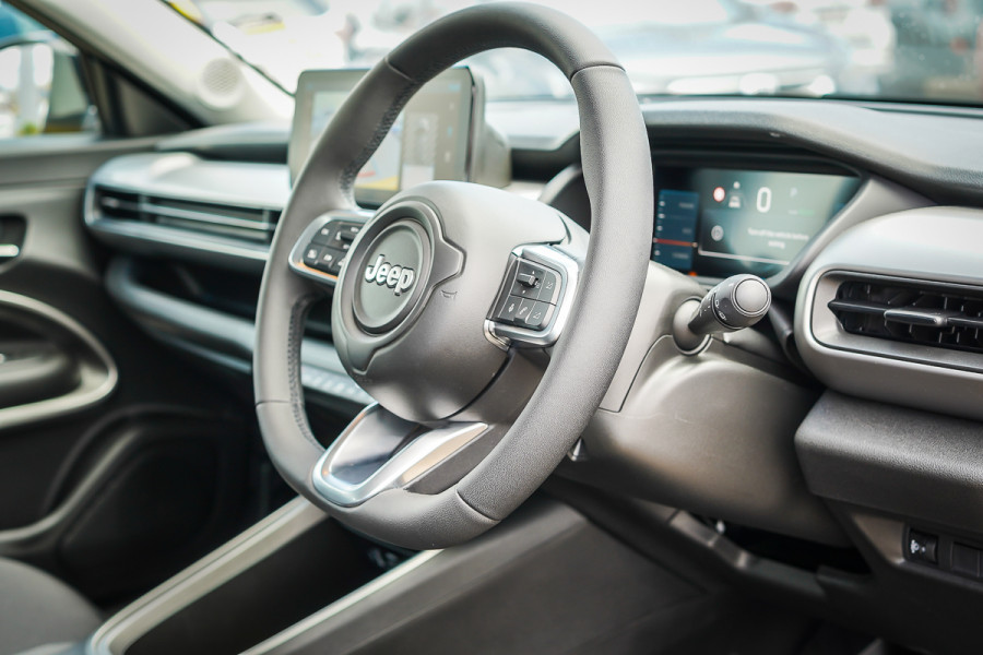 2024 Jeep Avenger JJ Limited SUV Image 18