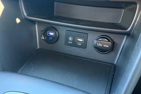 2020 Hyundai KONA OS.3 Active SUV Image 14
