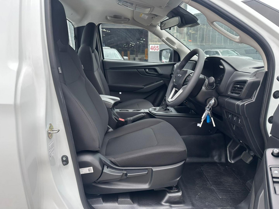 2026 MY25.5 Isuzu D-MAX RG SX High Ride Cab Chassis Image 8