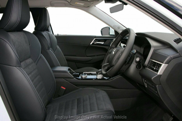 2025 Mitsubishi Outlander ZM Aspire SUV Image 7