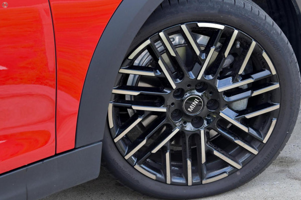 2026 MY25 MINI Cooper F65 S Favoured Hatch image 26