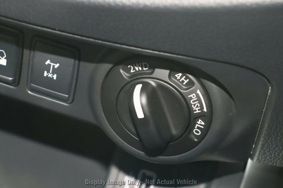 2024 Nissan Navara D23 ST Ute Image 11