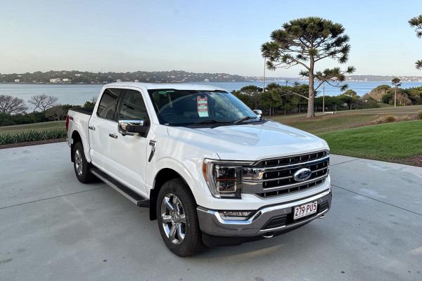 2023 Ford F-150  Lariat Dual Cab