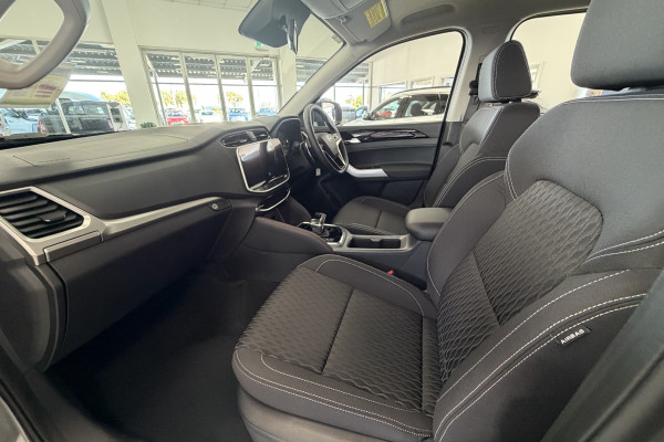 2026 MY25 LDV T60 SK8C Max PRO Ute Image 15