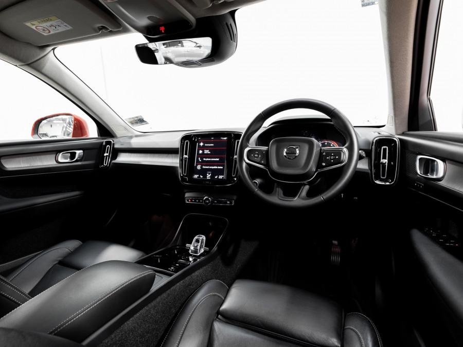 2022 Volvo XC40 XZ T4 Inscription Petrol AWD SUV Image 12