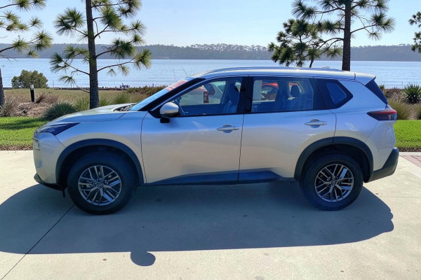 2024 MY25 Nissan X-Trail T33 ST SUV Image 3