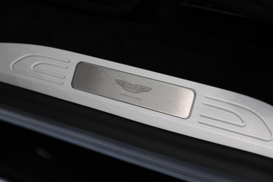 2025 MY26 Aston Martin Vantage   Coupe Image 8