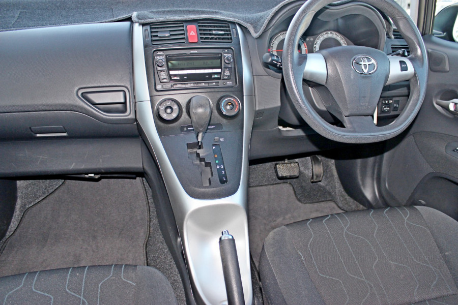 2011 Toyota Corolla Ascent Hatch Image 11