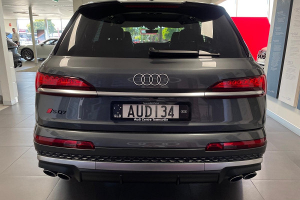 2025 Audi SQ7 4M TFSI SUV Image 4