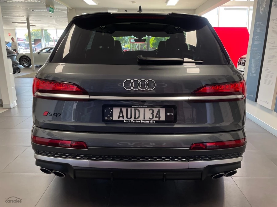 2025 Audi SQ7 4M TFSI SUV Image 4