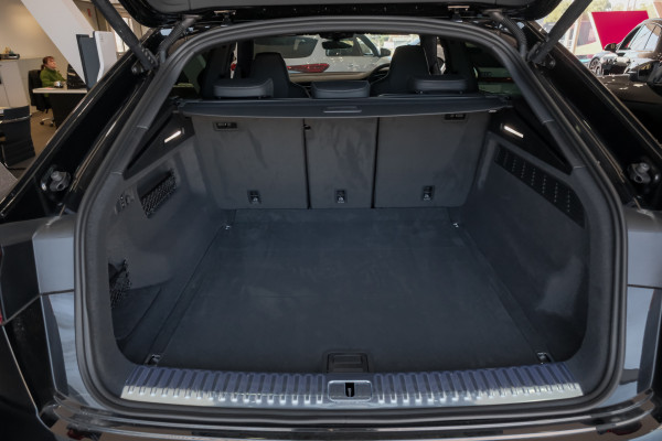 2026 MY25 Audi SQ8 F1 TFSI SUV image 17