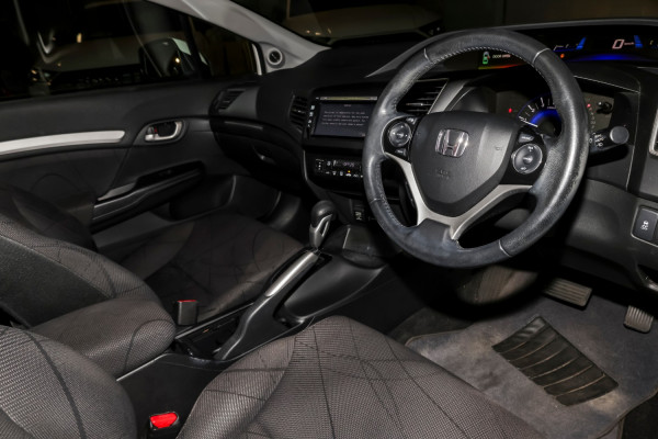 2014 MY15 Honda Civic 9th Gen Series II VTi-S Sedan image 7