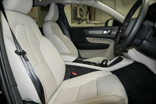 2025 MY26 Volvo XC40 XZ Plus B4 SUV Image 8