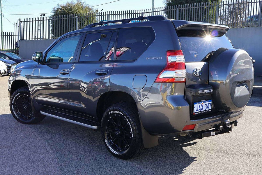 2016 Toyota LandCruiser Prado GDJ150R VX SUV Image 2
