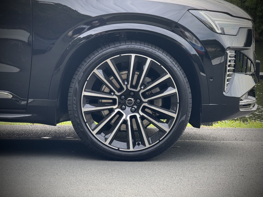 2026 Volvo XC90 L Series Ultra B5 Bright SUV Image 14