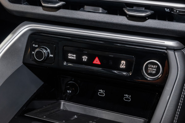 2026 MY25 Audi Q5 GU e-hybrid 270kW SUV image 16