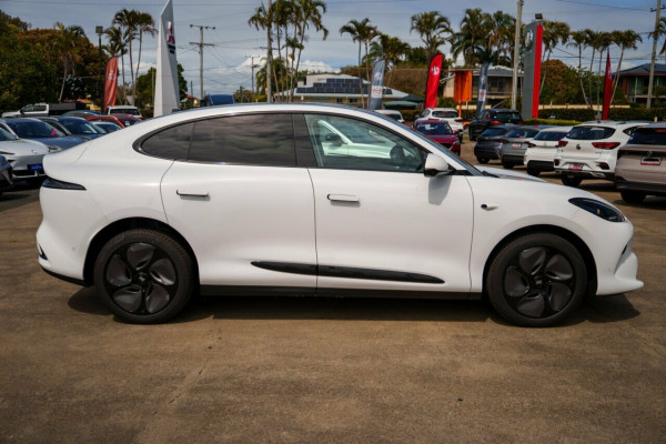 2025 MG IM6 S12L Premium SUV Image 4