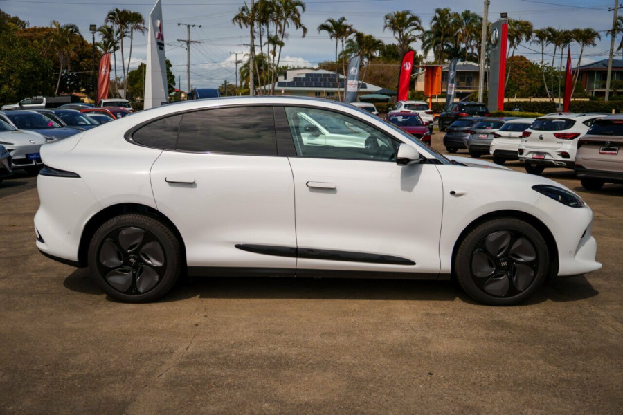 2025 MG IM6 S12L Premium SUV Image 4