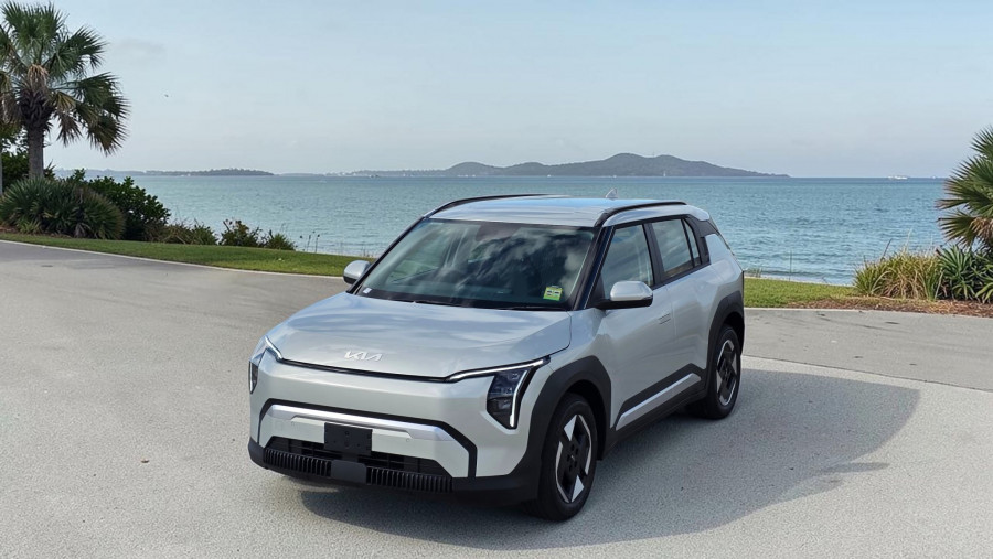 2026 Kia EV3 SV Air Long Range SUV Image 7