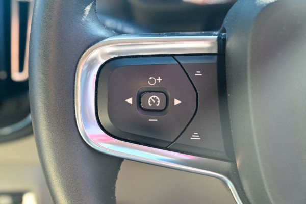 2020 MY21 Volvo XC40 XZ T4 Inscription SUV Image 12