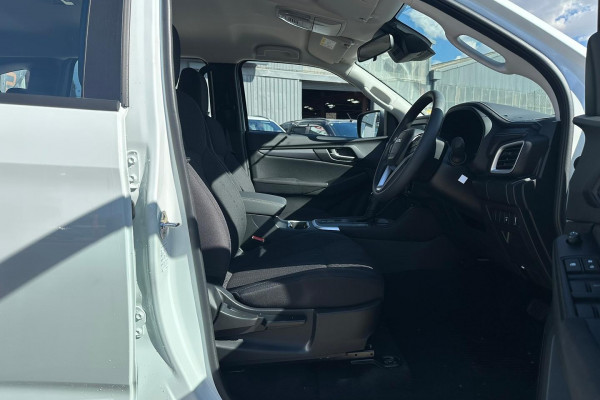 2026 MY25.5 Isuzu MU-X RJ LS-M SUV Image 6