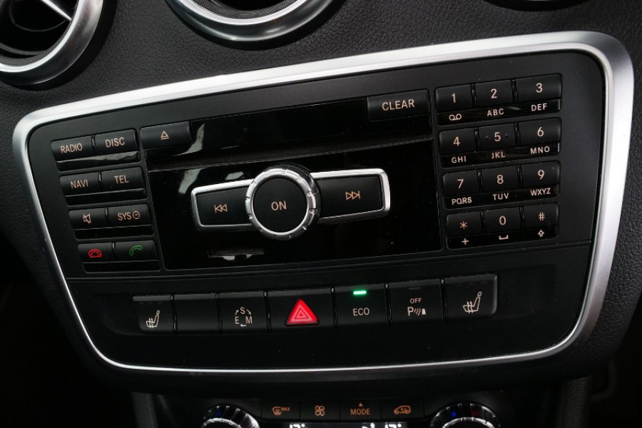 2014 Mercedes-Benz A Class W176 A200 Hatchback Image 10