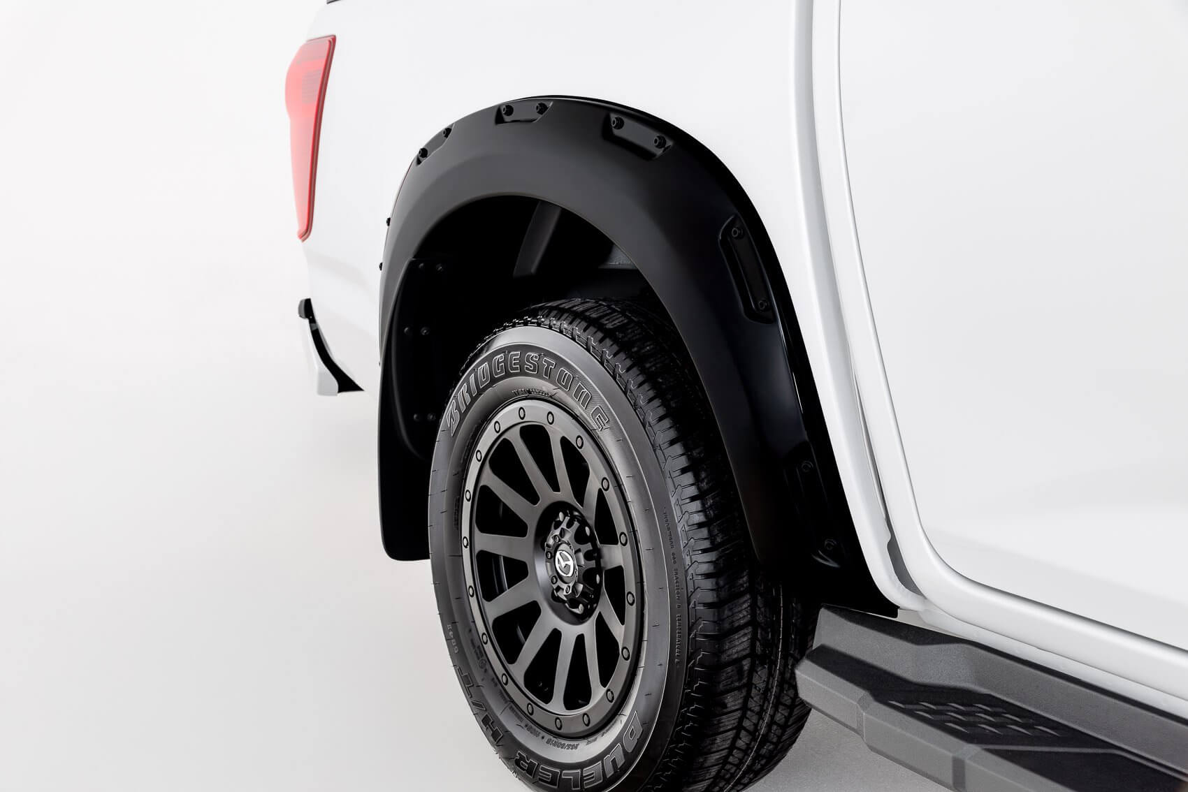 BT-50 BULL BAR FENDER FLARE BLACK