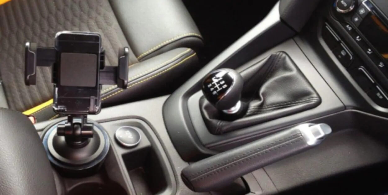 <img src="Mobile Phone Holder