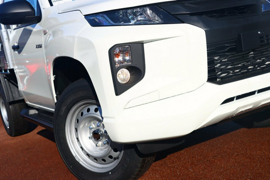 2023 Mitsubishi Triton MR GLX Cab Chassis Image 9