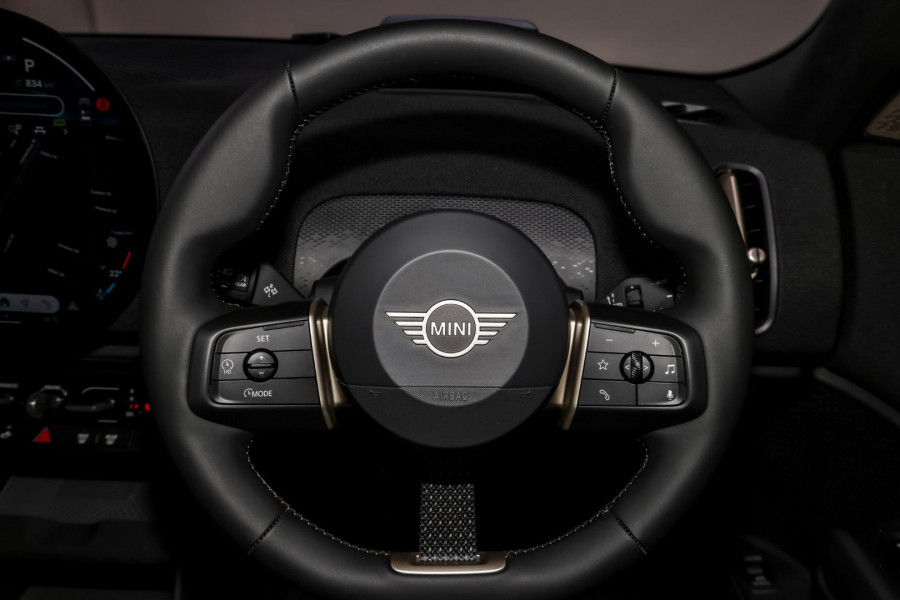 2025 MINI Countryman U25 C Favoured SUV