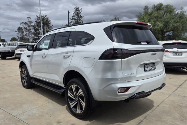 2025 MY25.5 Isuzu MU-X RJ LS-T SUV Image 23
