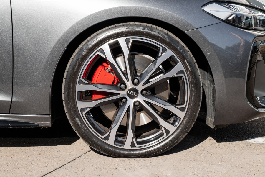 2025 Audi A5 B10 e-hybrid S-Line Wagon