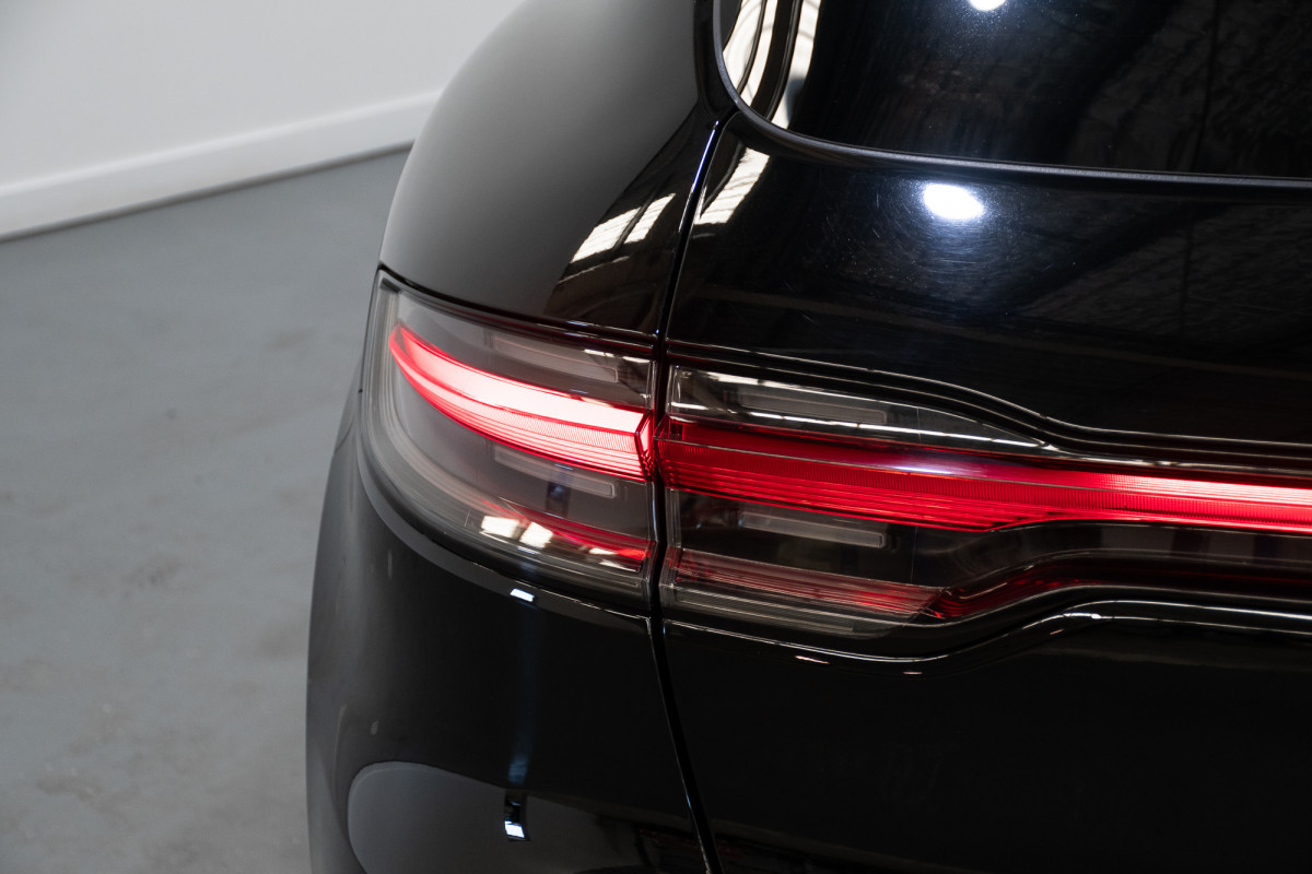 2020 Porsche Macan SUV