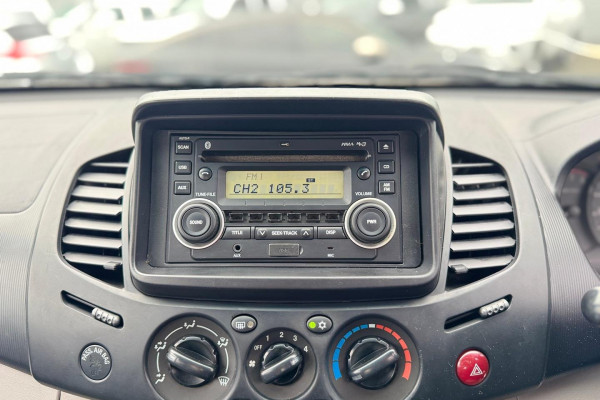 2011 Mitsubishi Triton MN GLX Ute Image 18