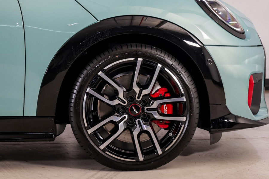 2026 MY25 MINI Cooper F66 JCW Favoured Hatch
