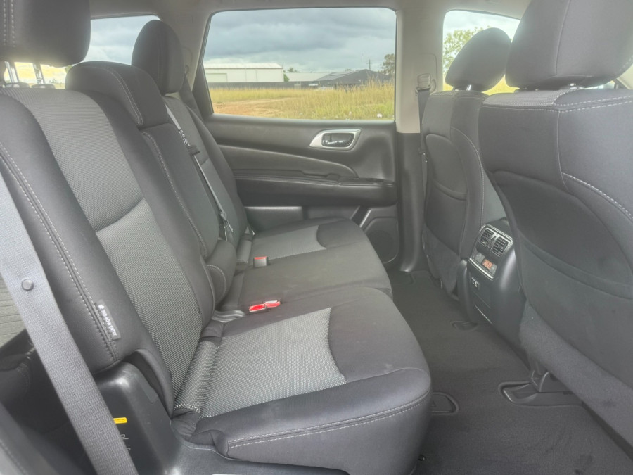 2019 Nissan Pathfinder R52 Series III ST SUV Image 10