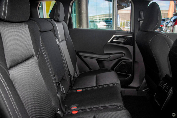 2025 Mitsubishi Outlander ZM ES SUV Image 7