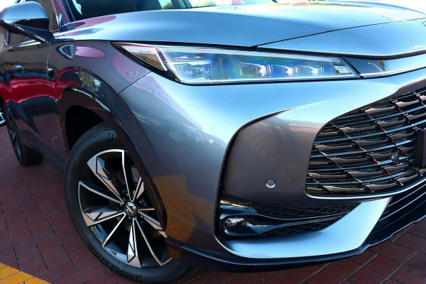 2024 MG HS AS33 Essence SUV