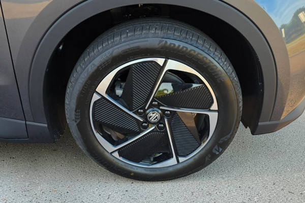 2026 MG MGS5 EV ZS3EM Essence 49 SUV Image 8