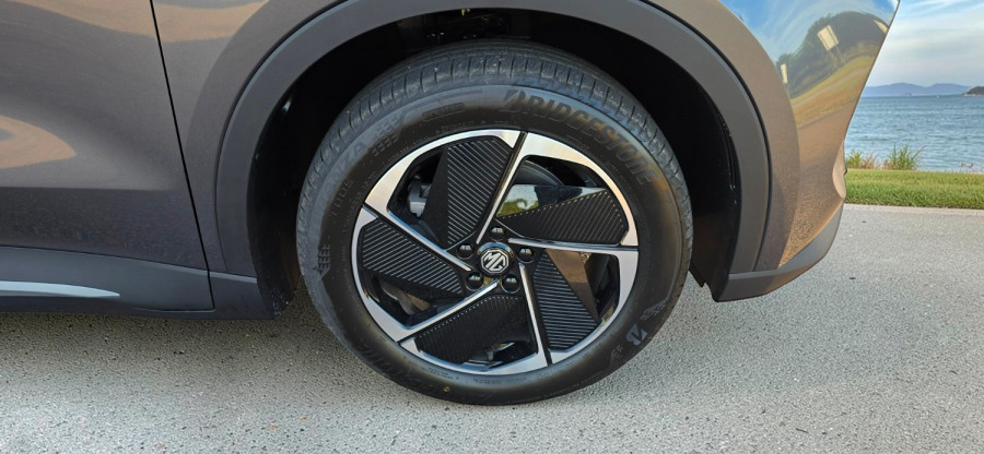 2026 MG MGS5 EV ZS3EM Essence 49 SUV Image 8
