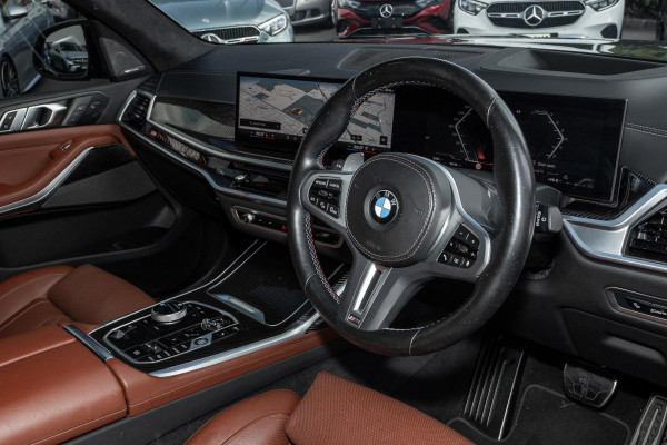 2024 BMW X7 G07 LCI M60i SUV image 15