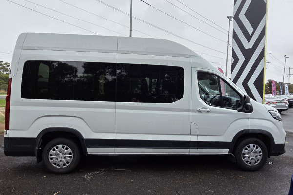 2023 LDV Deliver 9  LWB Van Image 8