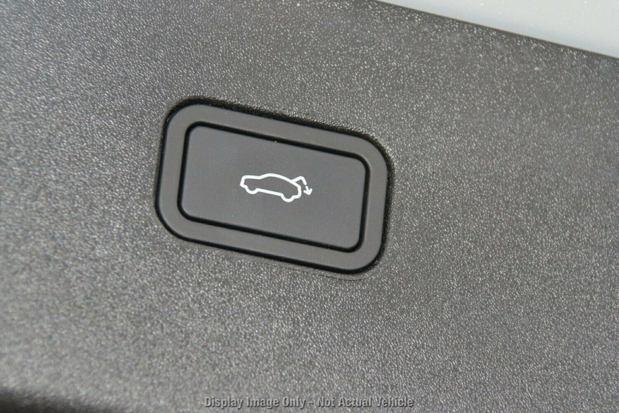 2025 Volvo EX30  Twin Motor Performance Ultra SUV Image 20