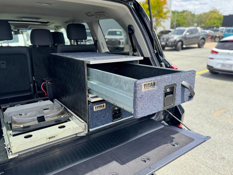 2019 Toyota LandCruiser VDJ200R VX SUV Image 16