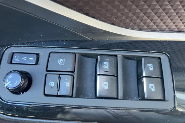 2019 Toyota C-HR NGX10R Koba SUV Image 16