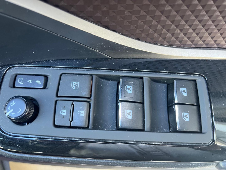 2019 Toyota C-HR NGX10R Koba SUV Image 16