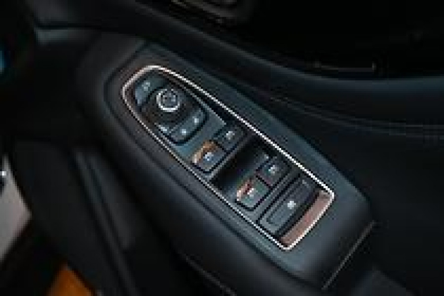 2025 [THIS VEHICLE IS SOLD]