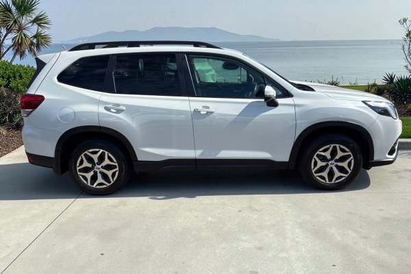 2023 Subaru Forester S5 2.5i SUV Image 2