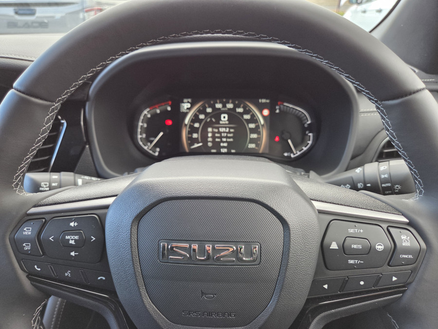 2026 MY25.5 Isuzu MU-X RJ LS-T SUV Image 13