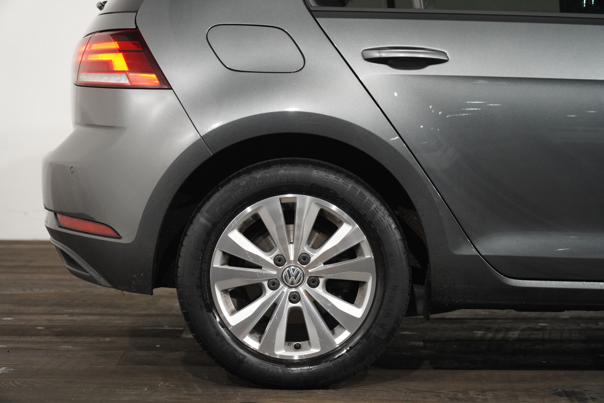 2018 Volkswagen Golf 110 Tsi Trendline Hatch Image 6